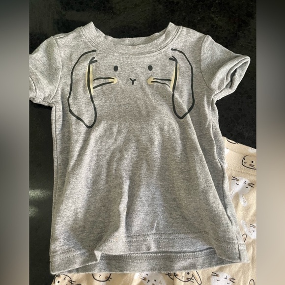 Old Navy Gender Neutral Bunny Pajamas Size 12-18 Months - Picture 3 of 4